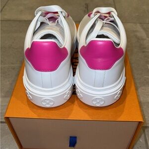 Brand New Authentic Louis Vuitton Timeout sneakers